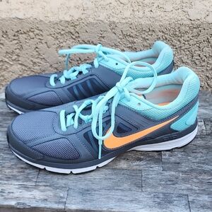 Nike Athletic Shoes Gray and Orange Size 8.5